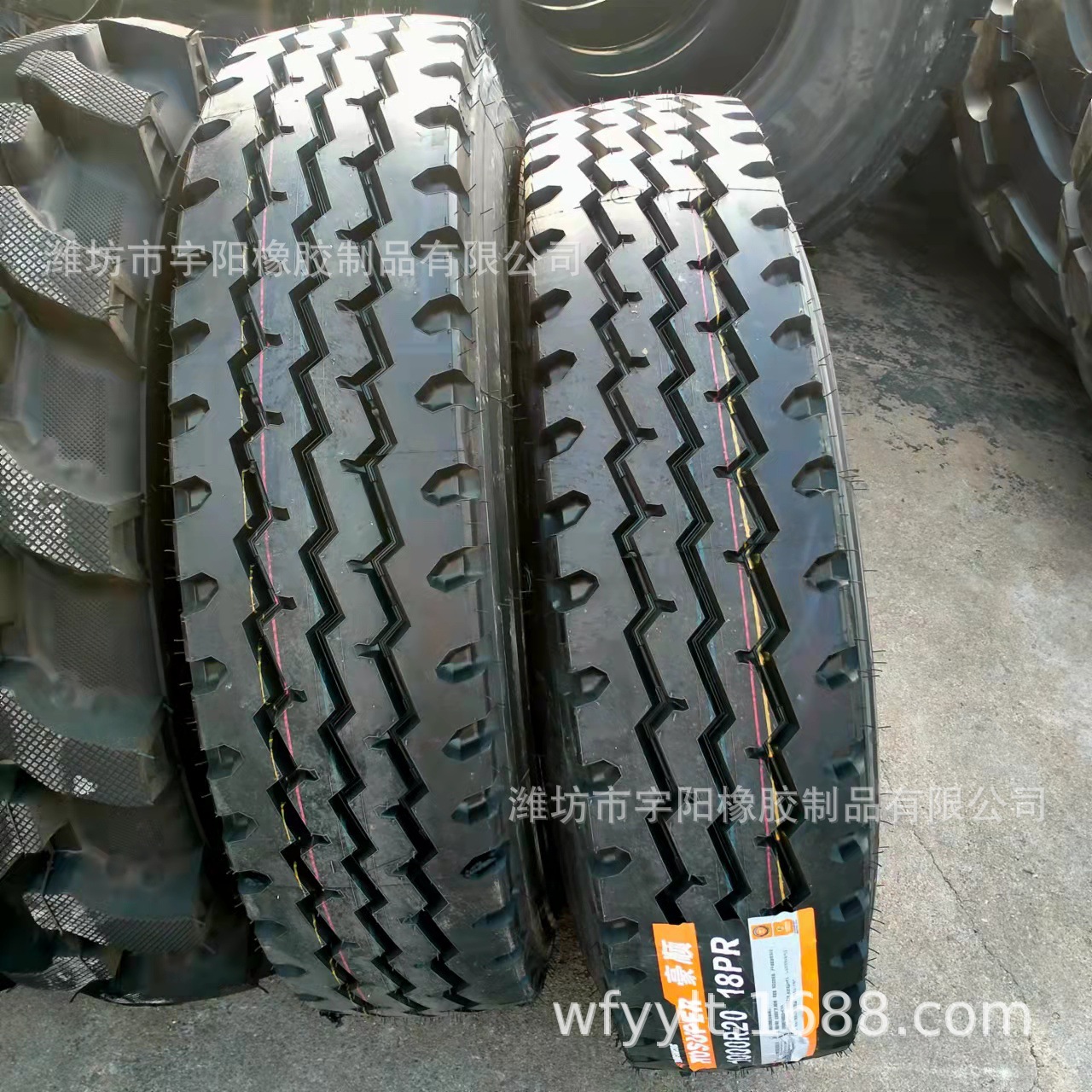 10.00R20 卡车钢丝胎 半挂车轮胎 洒水车轮胎 老三线花纹