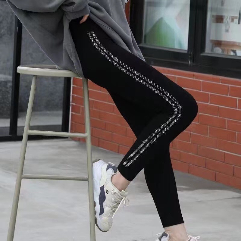 Otoño e invierno Modal ropa exterior más leggings de terciopelo pantalones de nueve puntos de gran tamaño para mujer, pantalones de pies de mujer coreanos delgados de diamantes calientes image 16