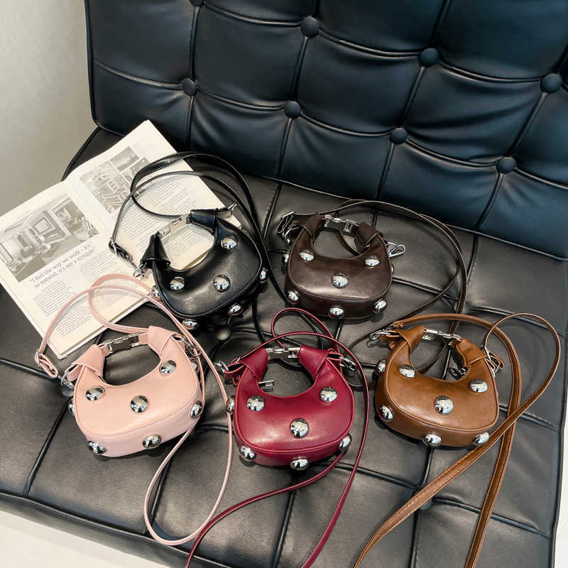 2025 Simple Western Style Casual Personalized Hot Girl Style Rivet New Trend Crossbody Tote Dumpling Small Square Women's Bag 2025 Simple Western Style Casual Personalized Hot Girl Style Rivet New Trend Crossbody Tote Dumpling Small Square Women's Bag