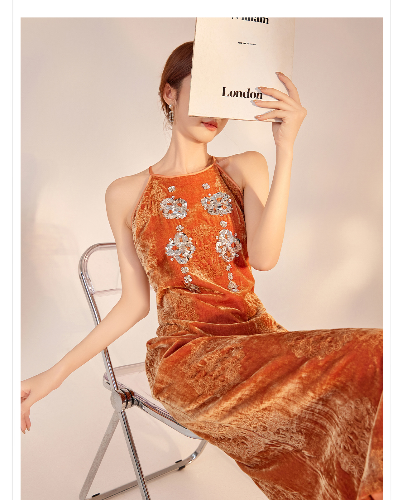 Đầm bodycon dài tay lệch vai cổ yếm chất rayon mềm mại ZX M6128 — Màu đỏ cam chi tiết 6