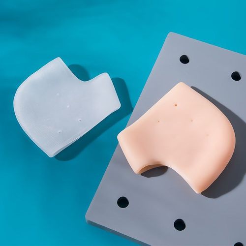 Silicone heel protector, moisturizing, anti-drying and cracking, heel repair cover, heel protector, insole, comfortable