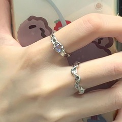 月明かりの石の不規則な指輪の波の幾何学の指輪の男女の百合の開口部は調整できます。