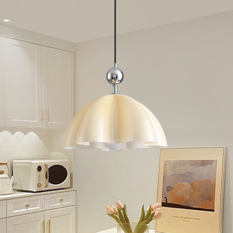 Lámpara de restaurante medieval francesa nórdica postmoderna de cristal crema red lámpara roja dormitorio casero café lámpara de mesa