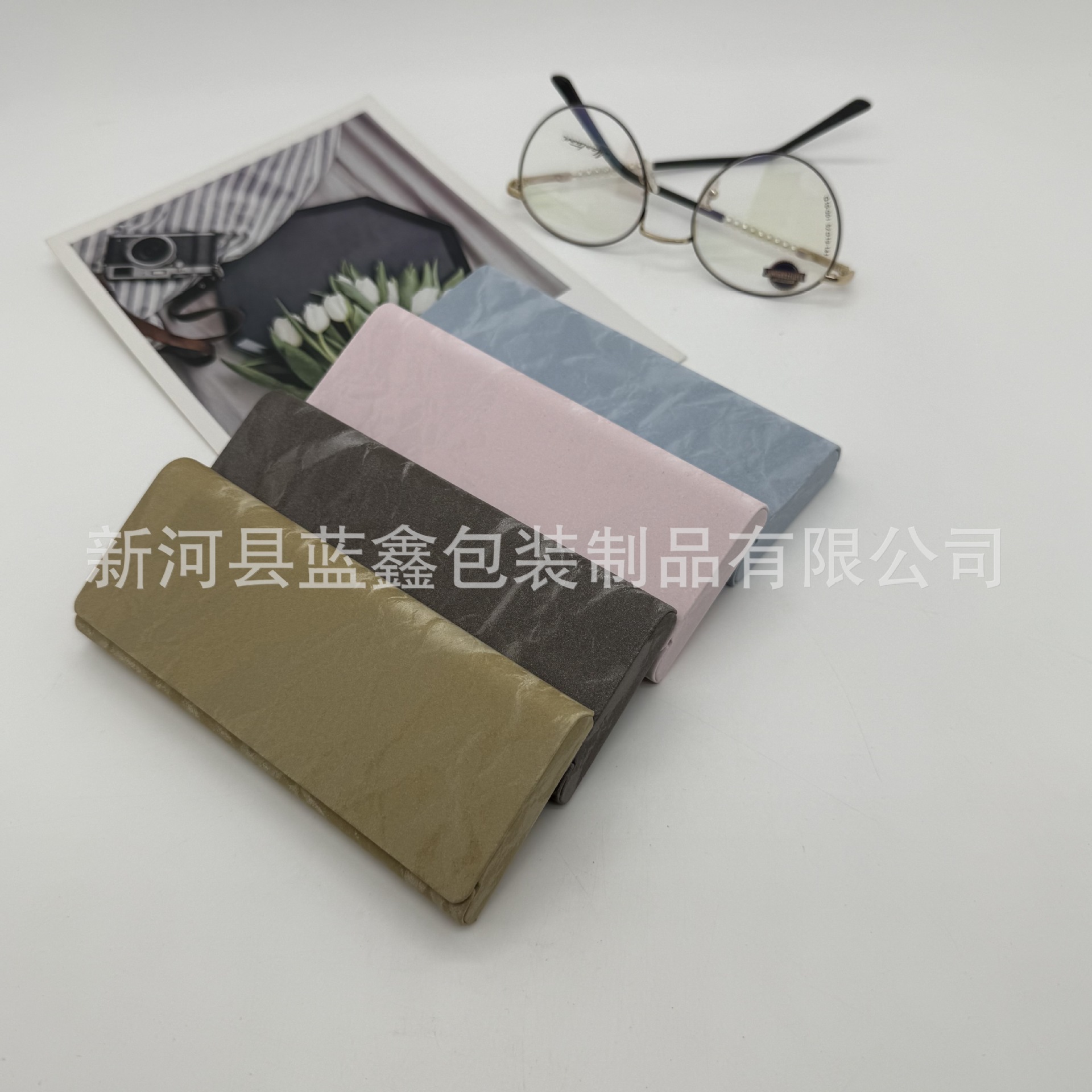 新しいメガネケース包装用クリップ、個性的な携帯用フレームメガネケース、近視メガネ収納ボックス、越境販売