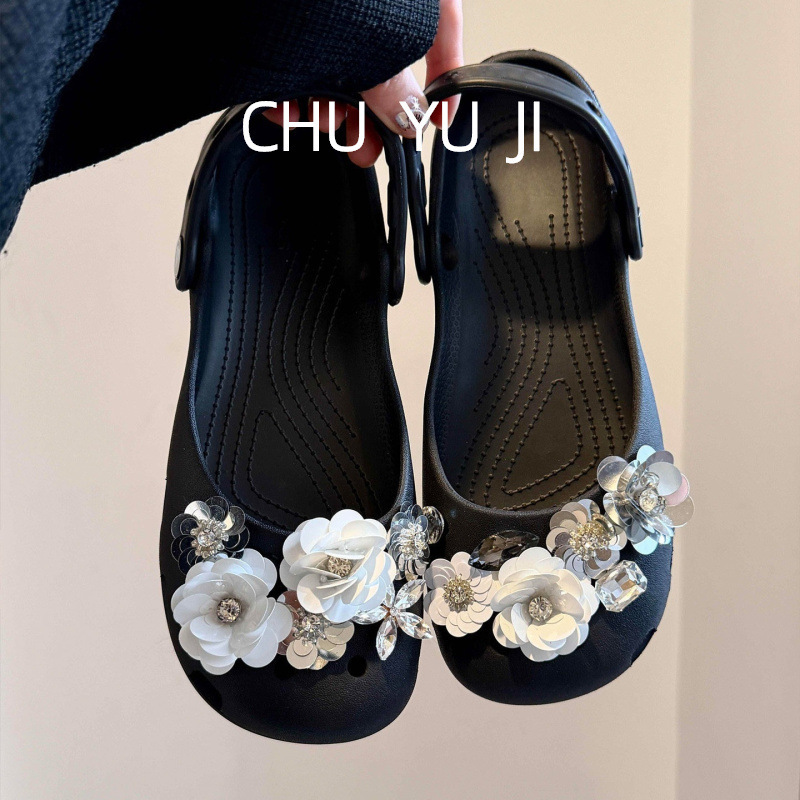 First Encounter with the Clog Shoe Accessories: Compatible Snap-On Shoe Charms, Detachable DIY Black Color Scheme with a High-End Feel and Glitter
