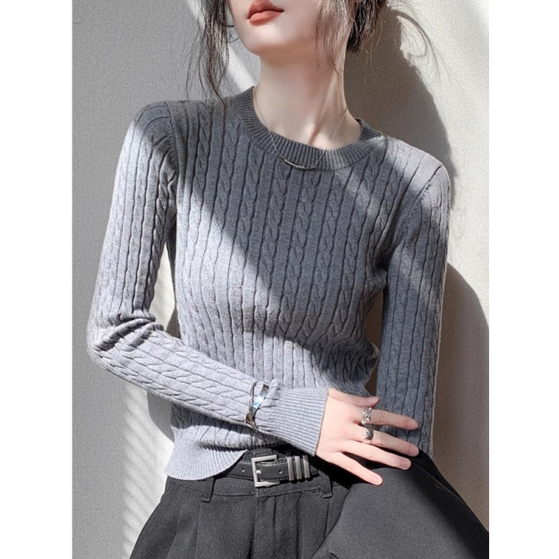 纯色刺绣圆领麻花内搭毛衣外套针织衫女秋冬季慵懒风短款开衫上衣