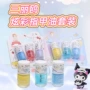 小女孩炫彩指甲油
