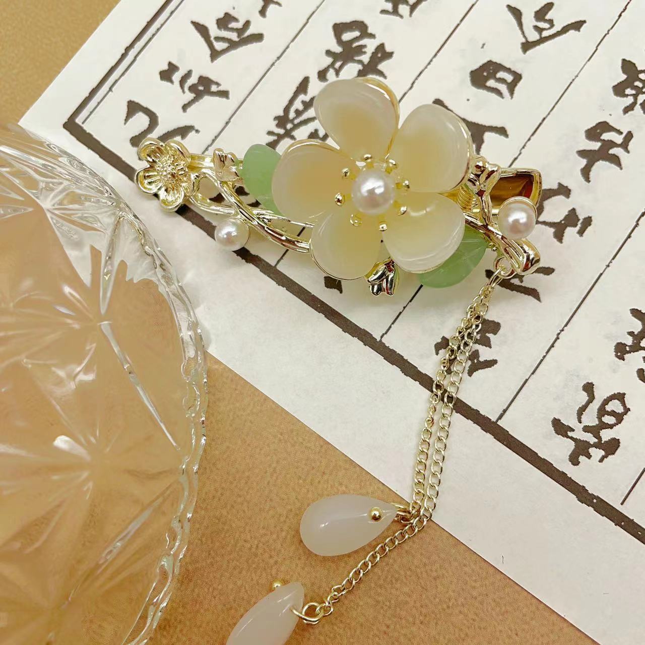 Lady Flower Alloy Plating Inlay Artificial Pearls Hair Clip display picture 4