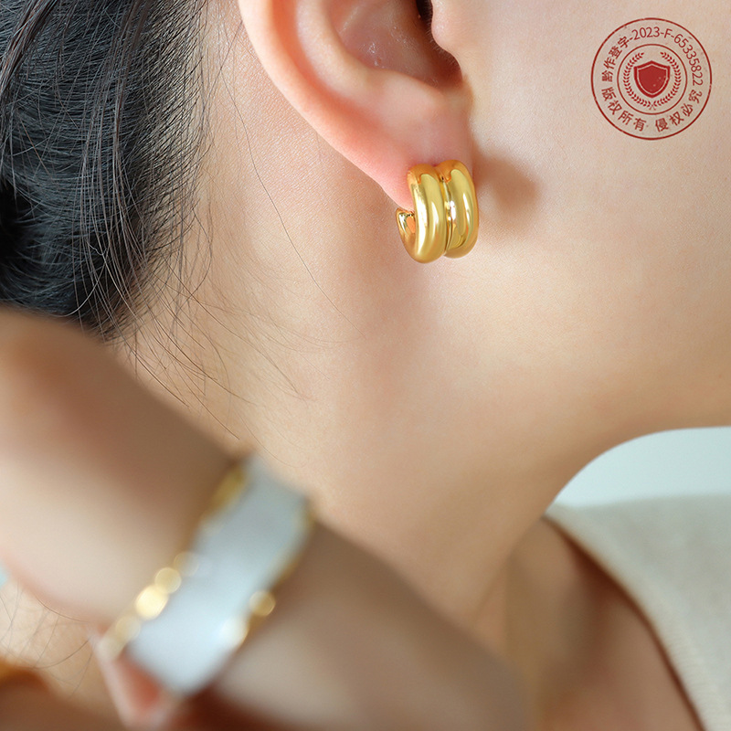 Pendientes de espejo de medio anillo de doble capa en forma de C para mujer pendientes chapados en oro de 18K accesorios de acero de titanio retro minimalista europeo y americano que no se desvanecen
