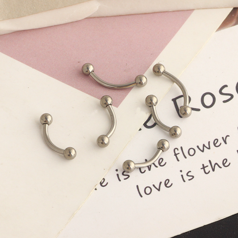 Pointed titanium steel lip stud product view