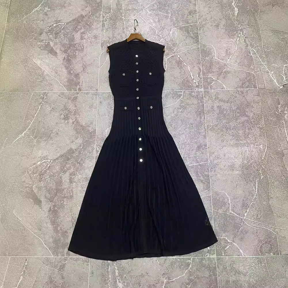 Summer elegant fashionable dress with a round collar