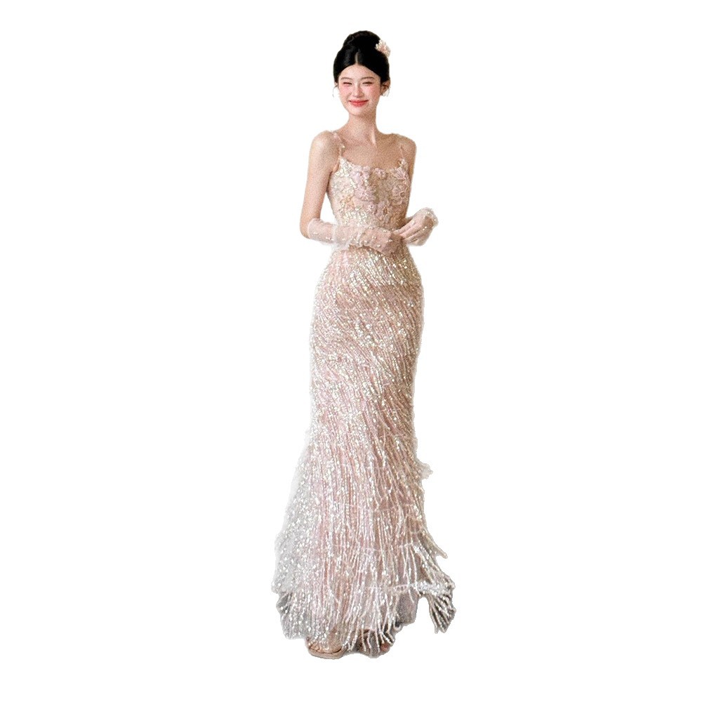 Đầm dạ hội maxi không dây thiết kế tua rua, phù hợp dự tiệc cưới và dẫn chương trình — Màu sắc hình ảnh