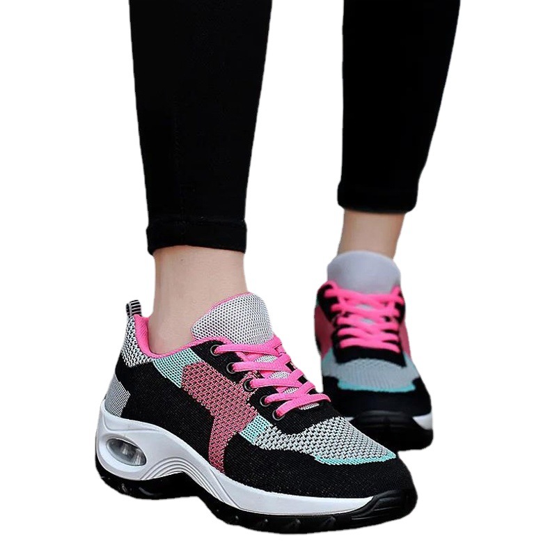 Zapatos de mujer de comercio exterior primavera y verano nueva malla transpirable cojín de aire zapatilla de deporte de las mujeres de moda aumento de la altura zapatos casuales zapatos de mamá