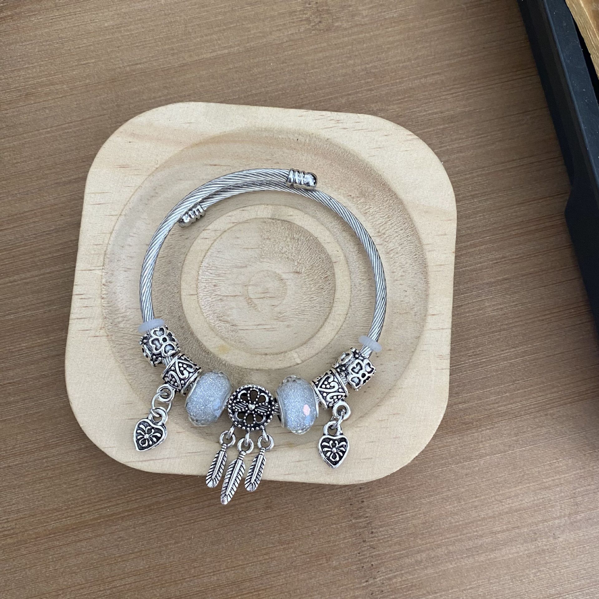 Fluorescent dream catcher bracelet