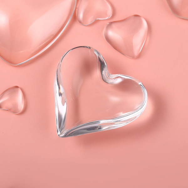 Glass transparent fridge magnet heart shaped for manicure