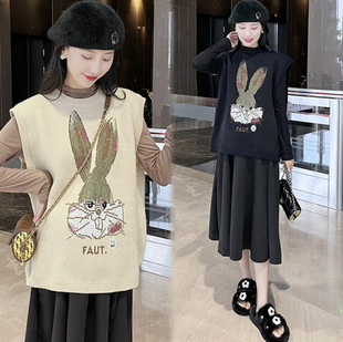 Internet celebrity maternity clothes 2023 autumn and winter New early autumn rabbit sweater vest + top two-piece set age reducing suit