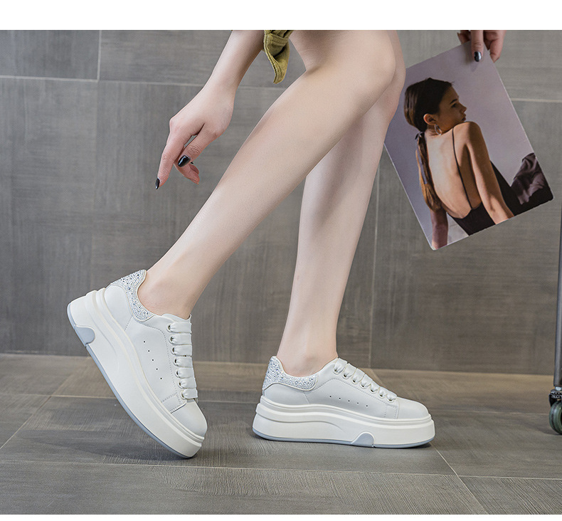 Giày sneaker nữ đế dày kiểu Hàn Quốc hình trái tim, cổ thấp, phong cách thời trang mùa xuân 2026 — M2806 màu đỏ, M2806 màu be, M2806 màu đen chi tiết 18