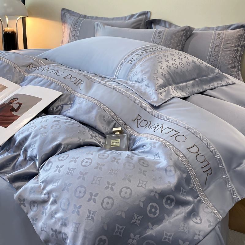 Шёлковый летний простынь? duvet cover, set, bedspread, light luxury style, high-quality style, 4 piece set