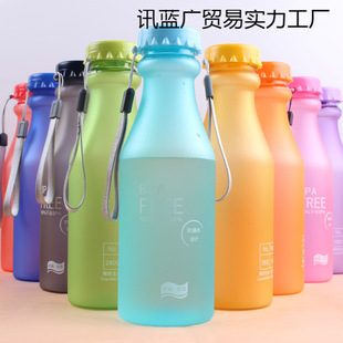 �ǹ�ɫˤ������ˮƿ ����ĥɰ�ܷ�ˮ�� ��y�\��ˮ��550ml