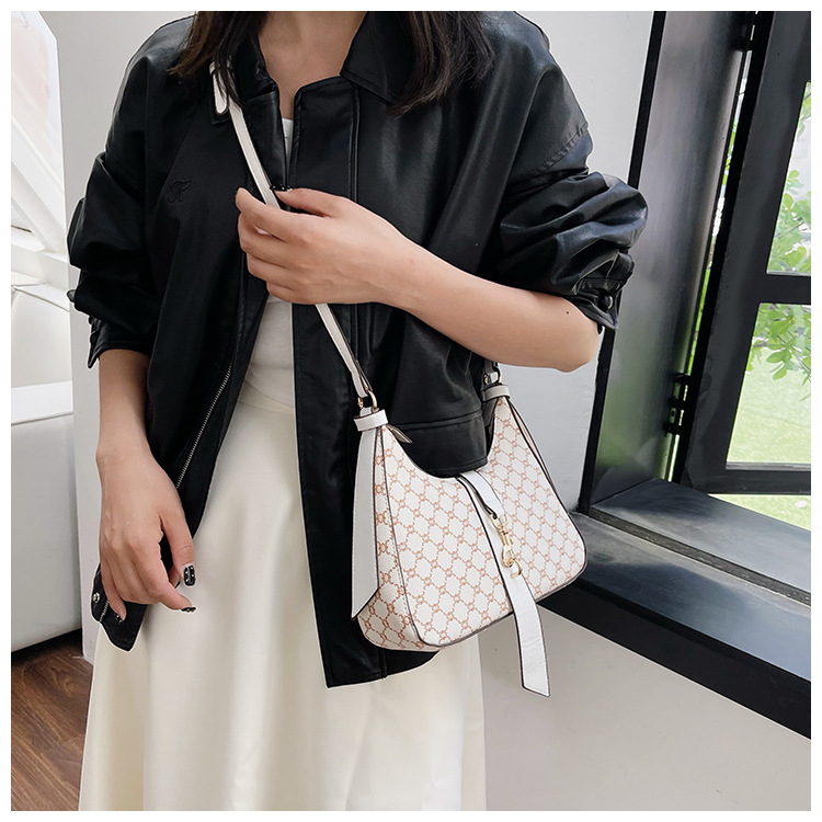 High-end Women's Armpit Bag Retro Shoulder & Crossbody Bag_voghion.com