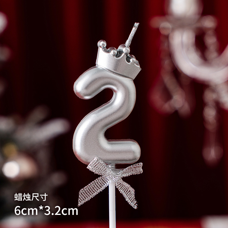Rojo en línea creativo corona arco digital vela decoración de la torta de cumpleaños plug-in de fiesta de cumpleaños de vestir