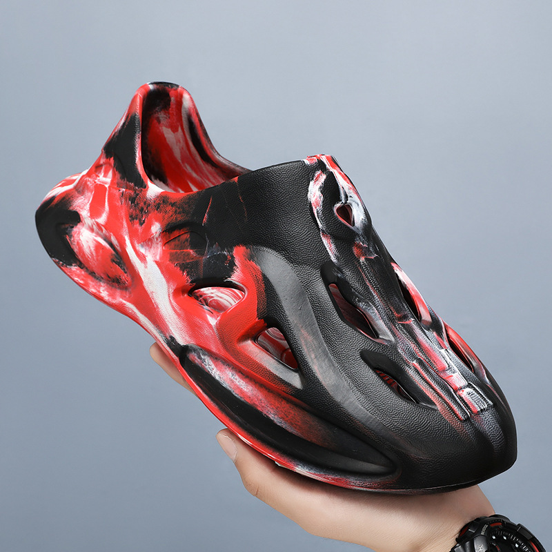 Red camuflado EVA coco agujero zapatos de verano para hombres y mujeres con pantalones de graffiti gruesos zapatos de playa
