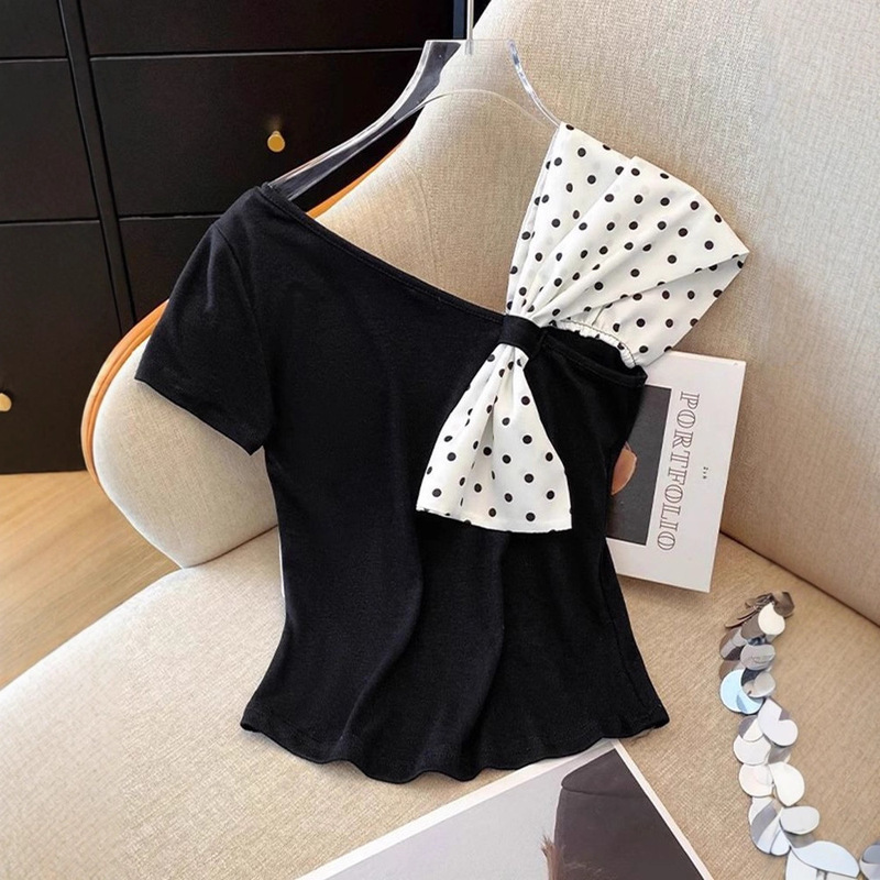 2025 New Pure Lust Sexy Slanted Shoulder Asymmetrical Simple Outdoor Polka Dot Bow Short-Sleeved T-Shirt Women's Top