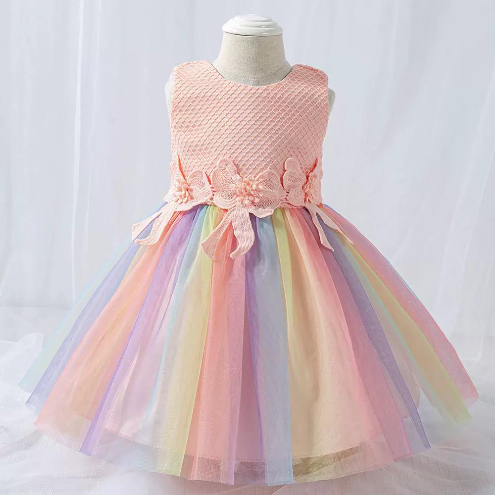 Children's dress, city style