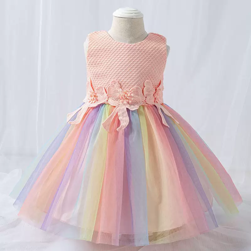 Children's dress, city style