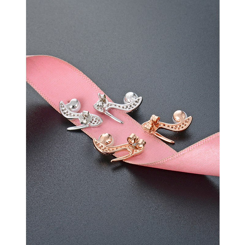 S925 plata esterlina diamante alto talón pendientes de las mujeres Luz lujo nicho diseño de lujo pendientes de perlas de alta calidad