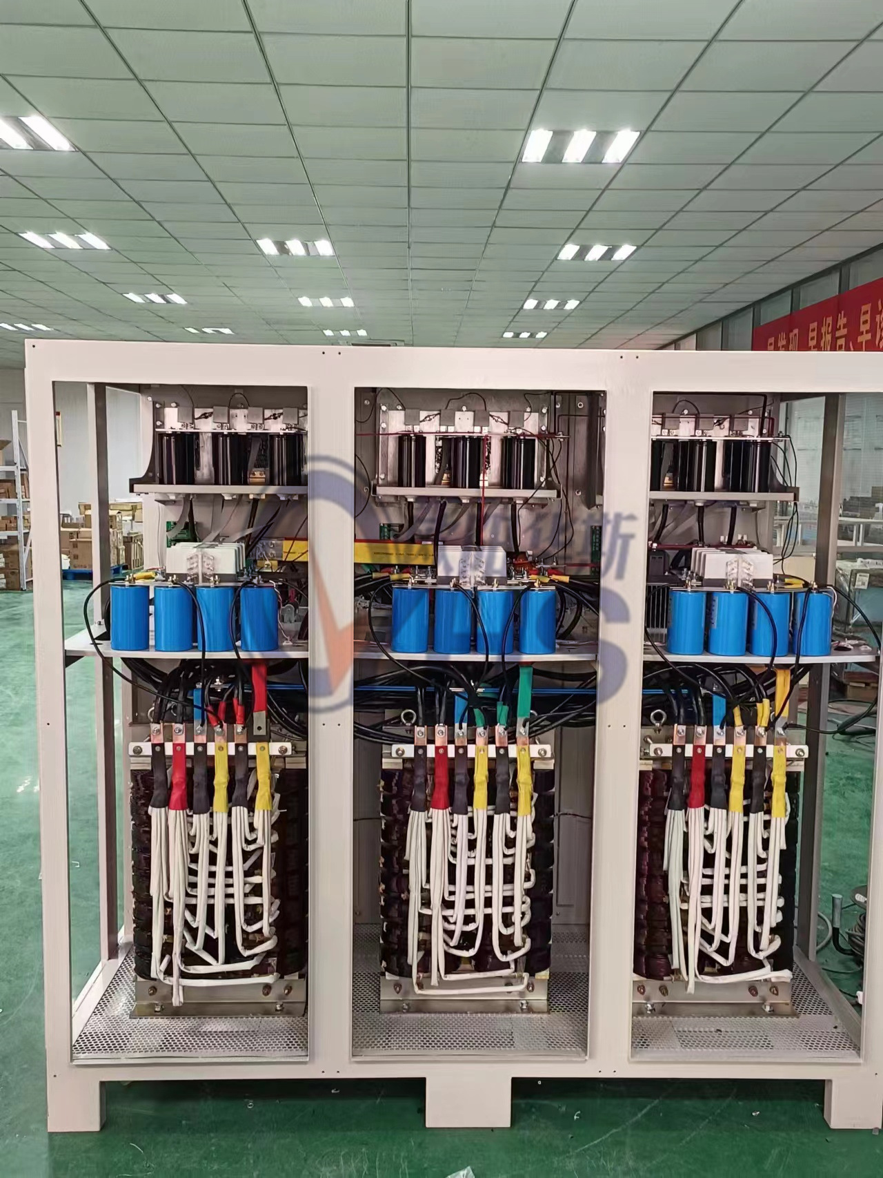 ŷ����˹����300KVA��Ƶ��Դ����ʯ��ׯ�����30HZ-150HZ�ɵ�