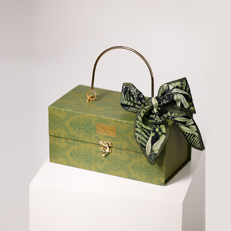 50 개 이하의 단가-실크 스카프와 올리브 그린 [스몰 사이즈] 25x14x12.3cm