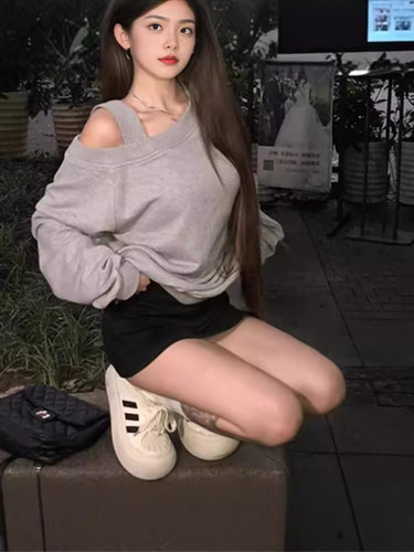 Lazy Style Grey Slanted Collar Off-the-Shoulder Long Sleeve Sweatshirt for Women Spring and Autumn Thin Version Loose and Slimming Casual Versatile No-Hat Top