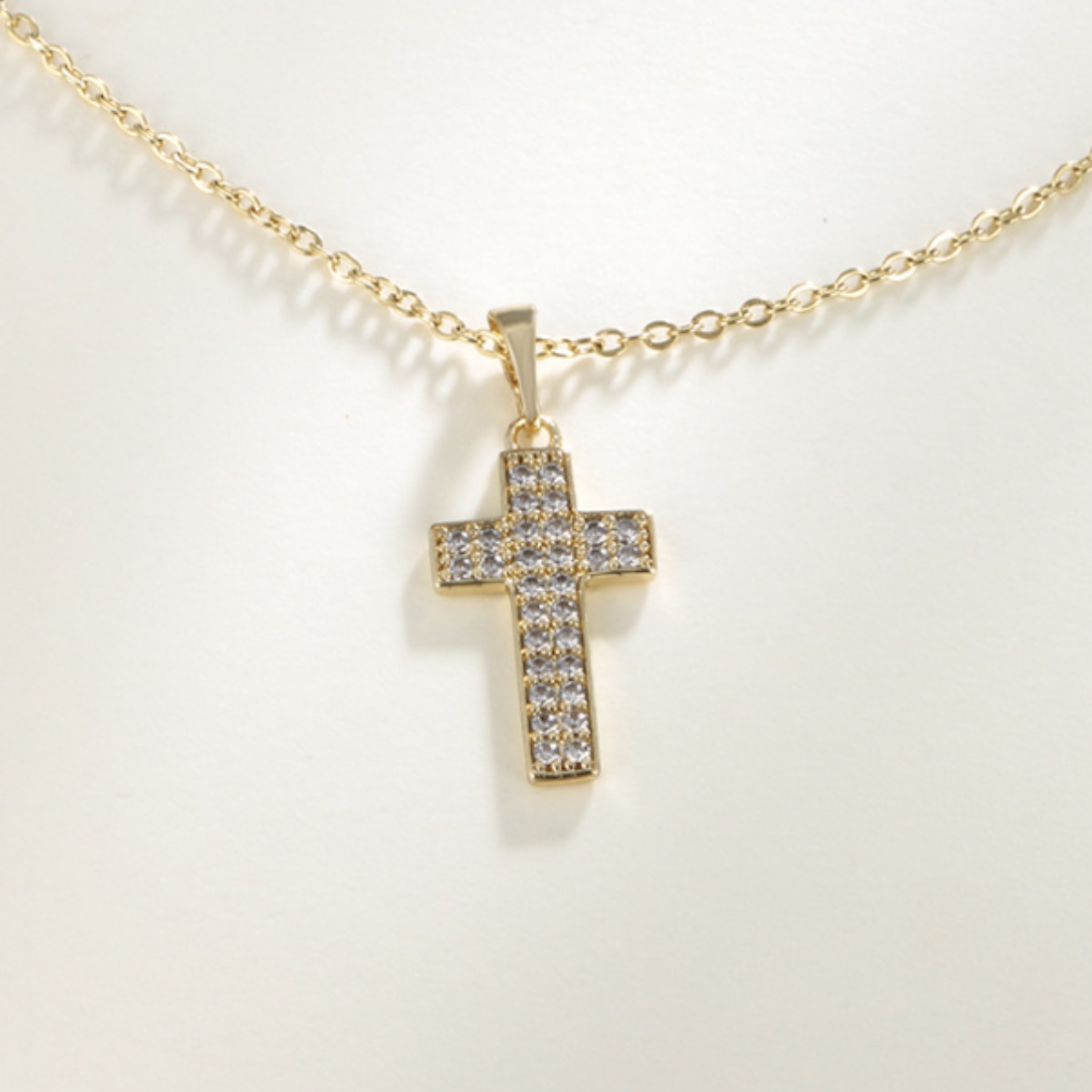 Xuping Europa y América suministro de comercio exterior personalidad de aleación de hip-hop chapado en oro colgante de diamante completo personalidad collar de hombre y mujer