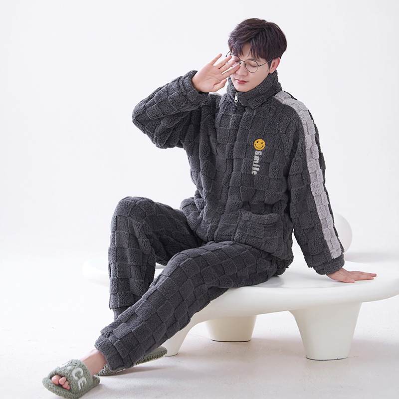 Pijamas de franela los hombres del otoño y el invierno collar soporte caliente juventud coral fleece homewear traje se puede usar fuera