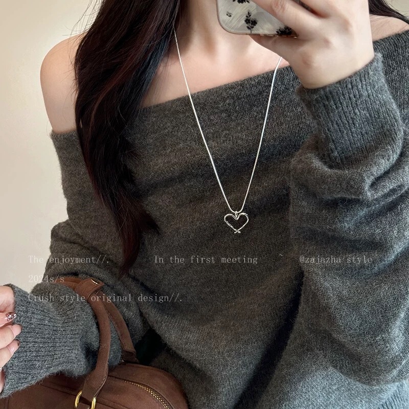 Cold Style Simple Pull-out silver Titanium Steel Snake Bone Necklace Women's 2025 New Light Luxury High-end Long Woolen Chain Cold Style Simple Pull-out silver Titanium Steel Snake Bone Necklace Women's 2025 New Light Luxury High-end Long Woolen Chain
