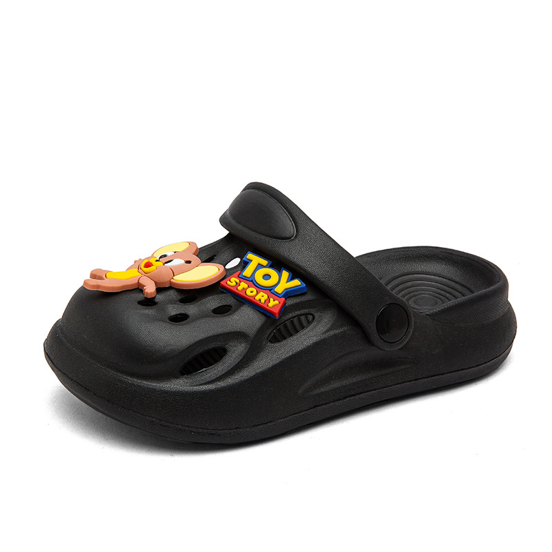 Nuevos zapatos con agujeros para niños, zapatos, zapatos de playa desmontables para niños pequeños y medianos, accesorios de dibujos animados, arrastre para niños y niñas