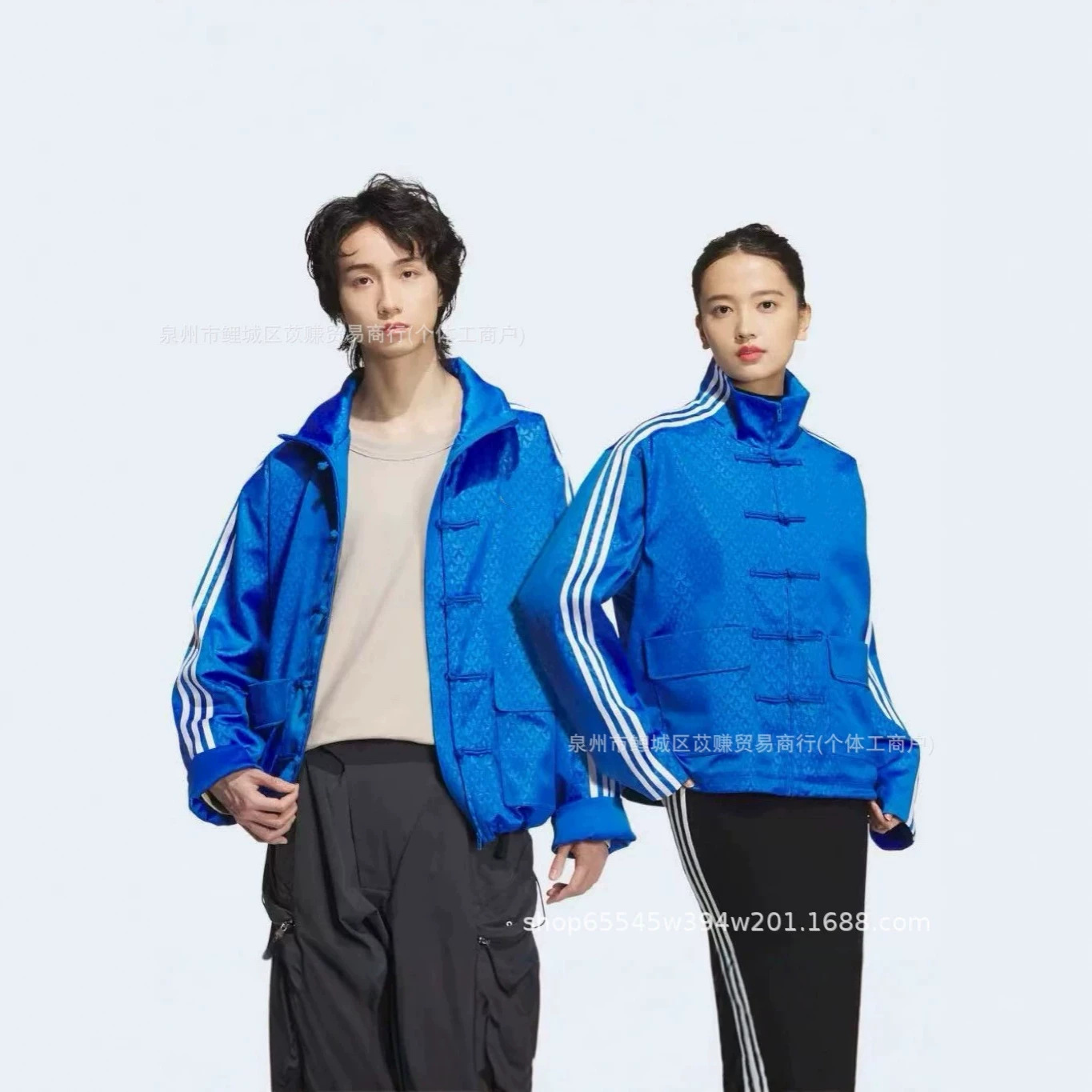 Trendy Chinese-style classic three-stripe button-down collar jacket, matching couple style, fashionable and versatile Chinese Tang suit