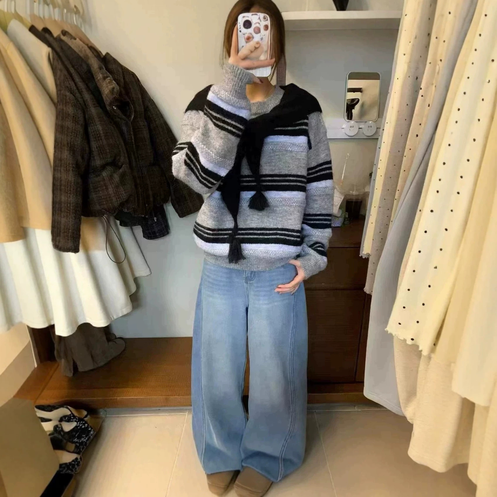 디자인 감각 줄무늬 충돌색 니트 가을 겨울 와이드 날씬해 나른해 보이는