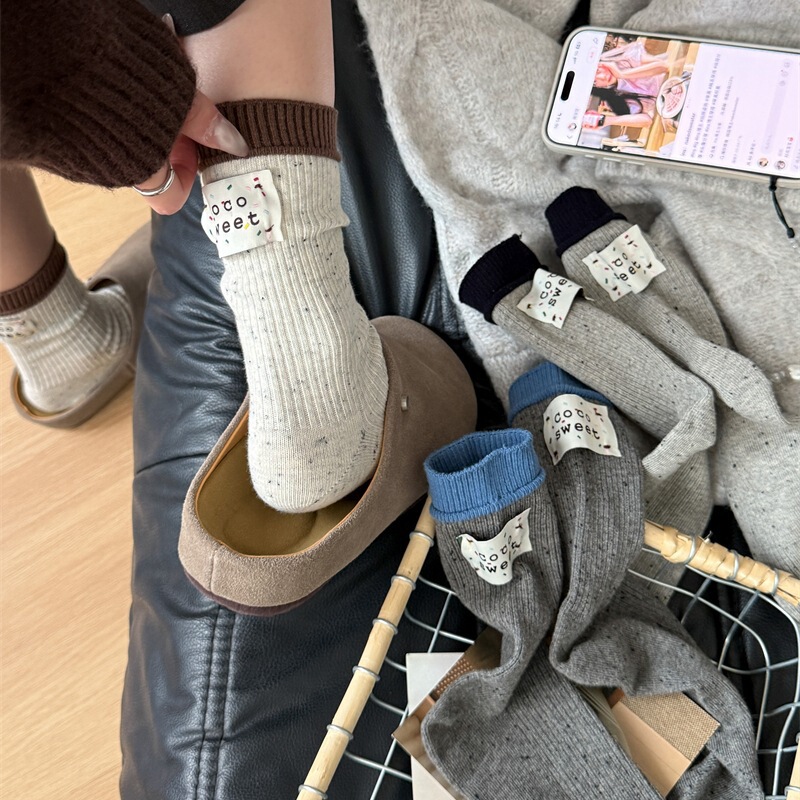 Korean Style College Letter Print Heel Label Socks for Women, Pure Cotton, Autumn and Winter Trendy Versatile Dotted Yarn Slouch Socks Korean Style College Letter Print Heel Label Socks for Women, Pure Cotton, Autumn and Winter Trendy Versatile Dotted Yarn Slouch Socks