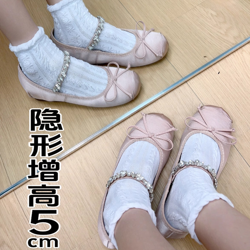 Invisible ballet shoes with rhinestones with bow low-cut made of…