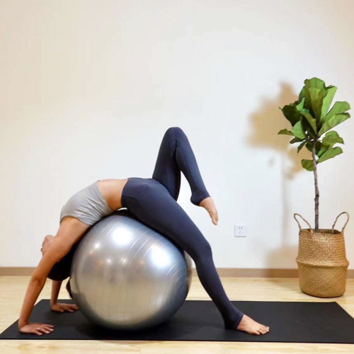 Thickened Yoga Fitness Ball, Exercise and Labor Massage Gym Ball, Multiple Color Options, Odorless, Smooth Large Ball Shape