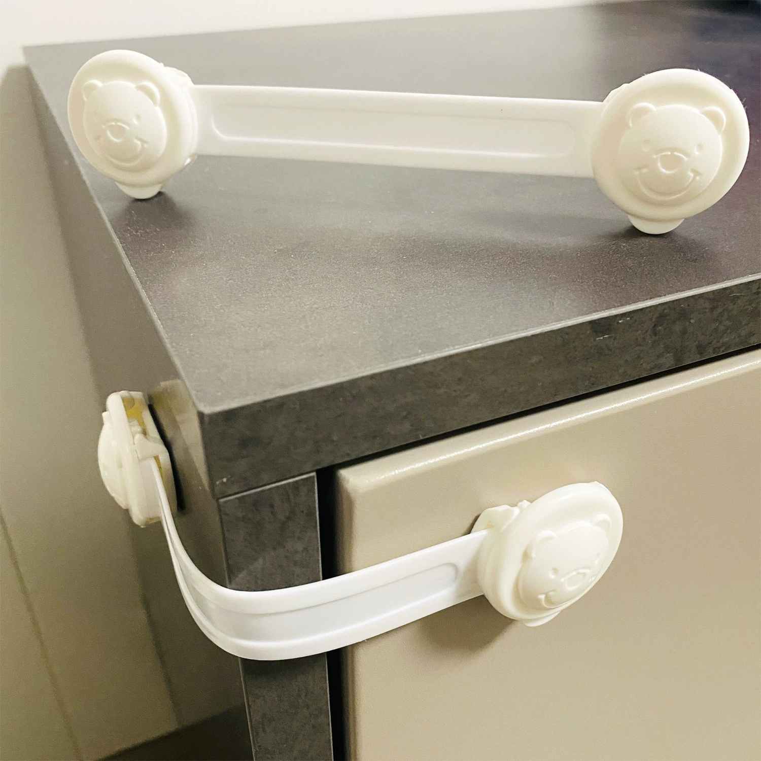 (Можно изменить упаковку) Товары для безопасности детей Товары для матери и ребенка бытовой многофункциональный предохранительный замок на холодильник