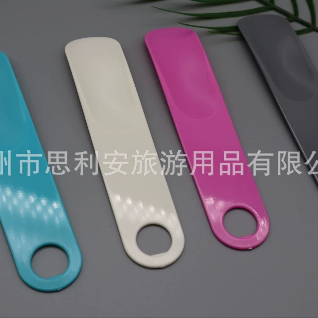 Специализация на производстве одноразовых гостиничных рожков для обуви, подарочных рожков для обуви, подарочных рожков для обуви для трех- и четырехзвездочных отелей.