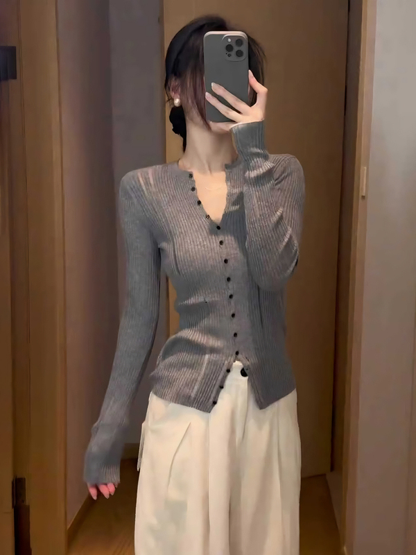 早秋镂空v领长袖针织衫秋装女款2025新款修身打底衫上衣女春秋季|undefined