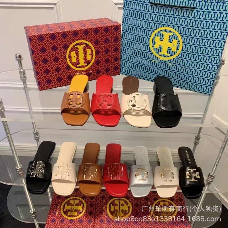 Qadın üçün yüngül açıq ayaqqabı - yay flip-flop modeli