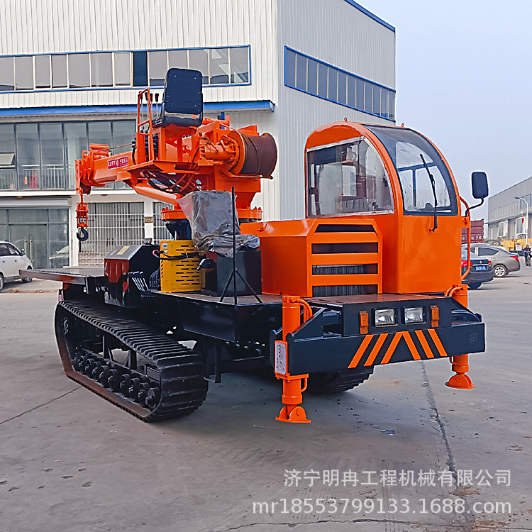 橡胶履带随车吊