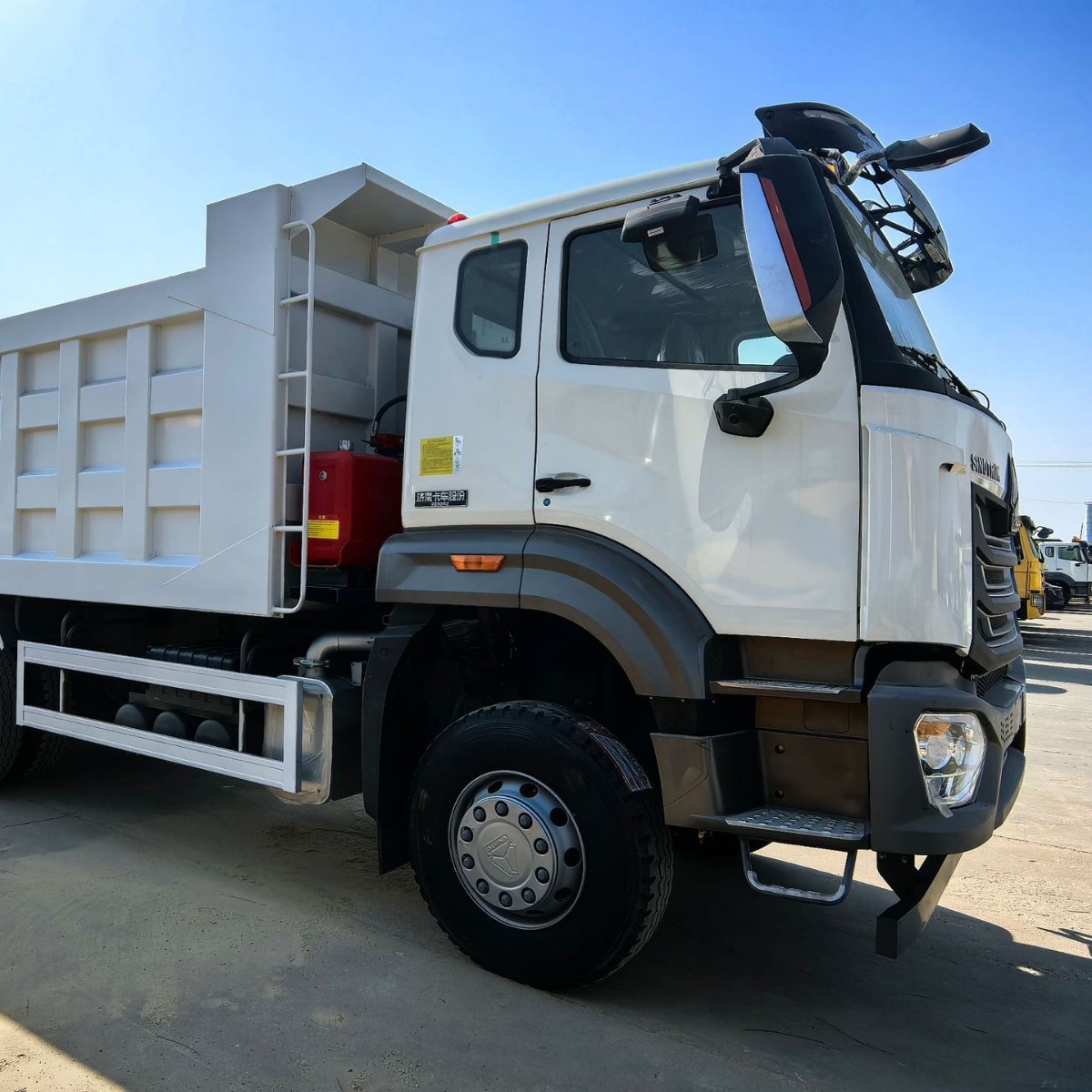 Factory Ready Stock Howo 371 Horsepower Engineering Dump Truck Front Four Rear Eight Dump Truck Export National Three Dump Truck