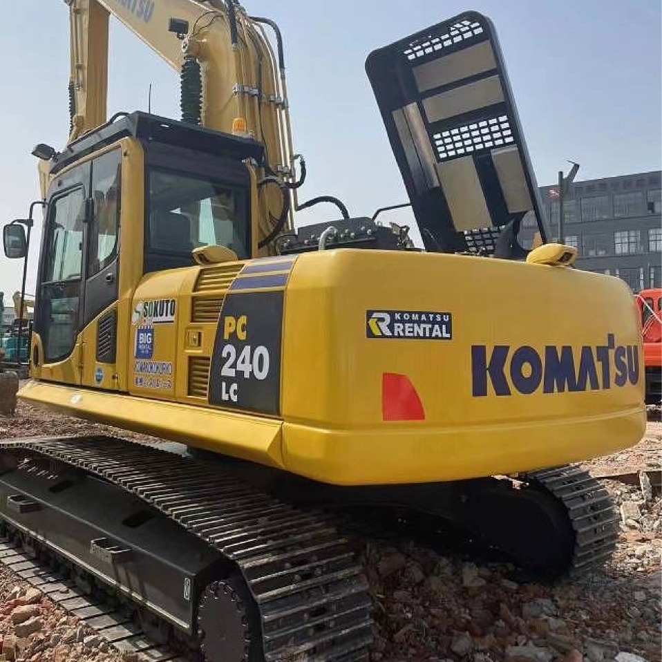 200 210 220 240 excavadora Komatsu con cabeza de cañón