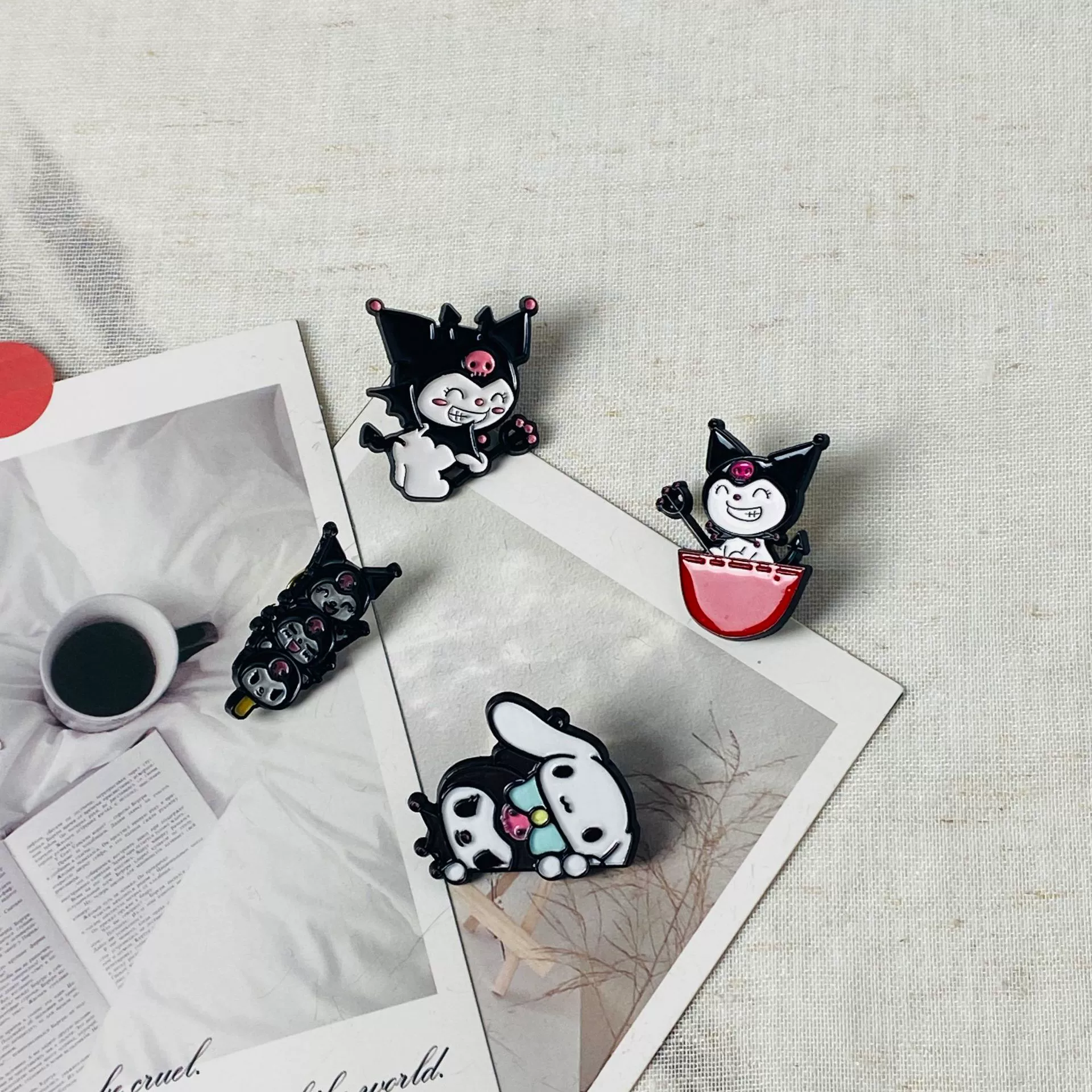 Металлическая брошь Hello Kitty, мультяшный значок из металла с эмалевым эффектом, разные цвета